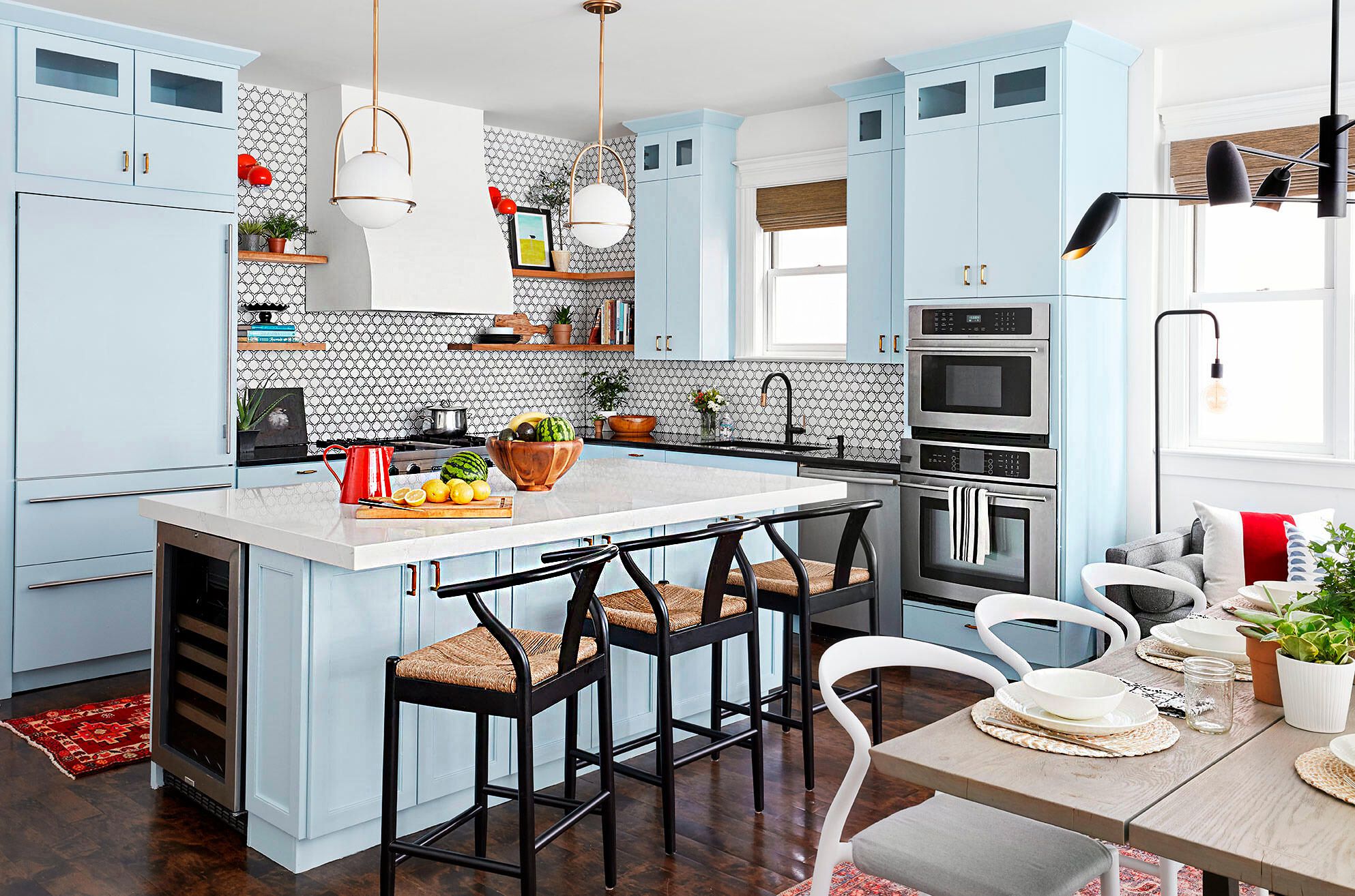 light-blue-modern-kitchen-CWYoBOsD4ZBBskUnZQSE-l-97a7f42f4c16473a83cd8bc8a78b673a